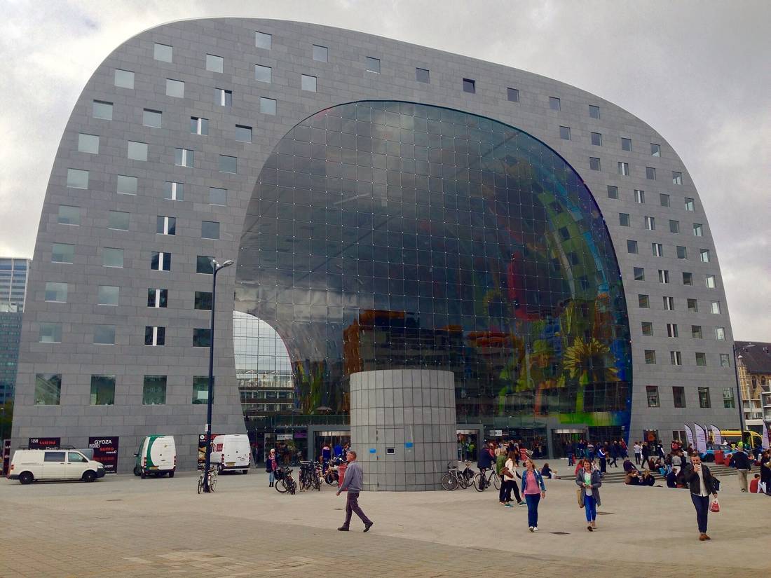Rotterdam'da Markthal'in kemeri