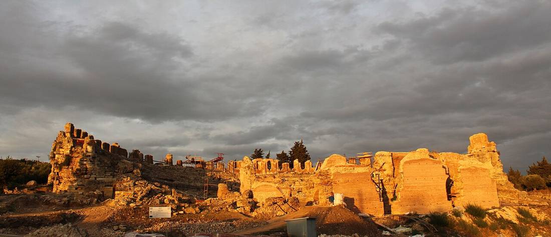 Nikopolis antik kentinin surları