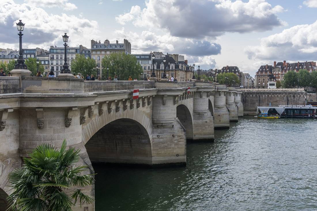 Pont Neuf ve Sena