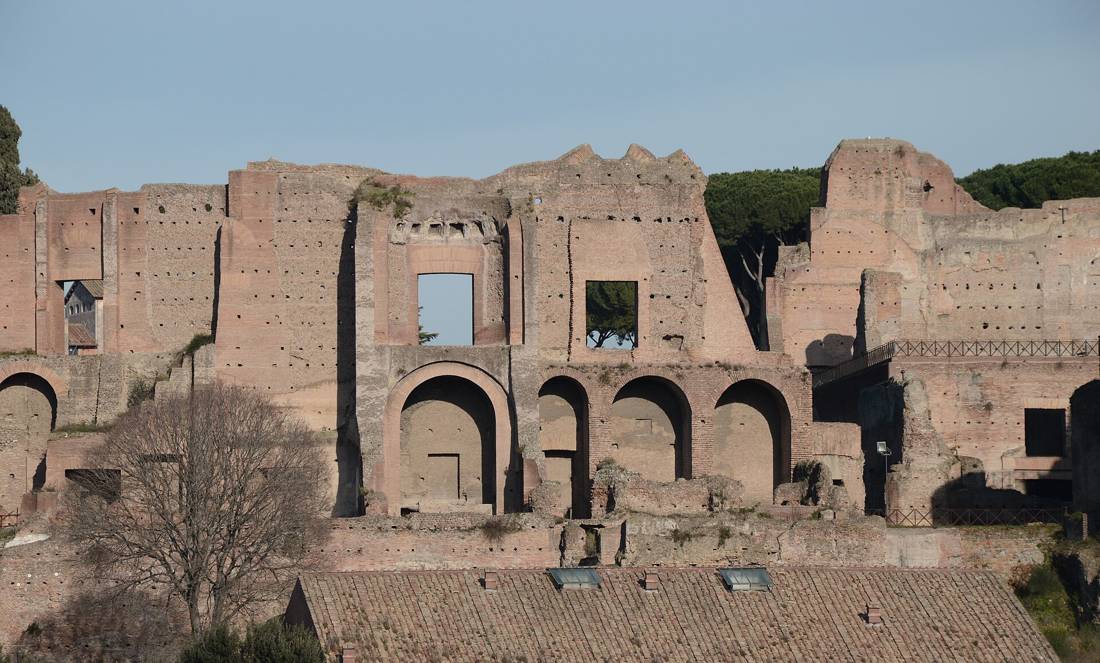 Palatino Tepesi'ndeki saray kalıntıları