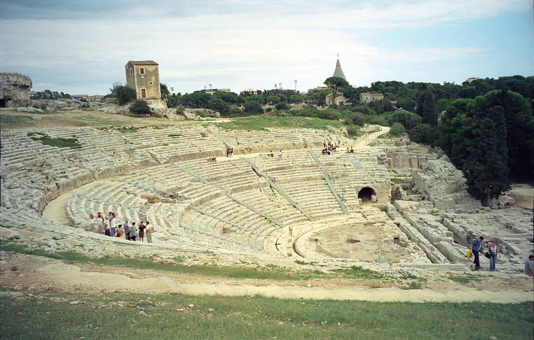 Neapolis'teki Yunan tiyatrosu