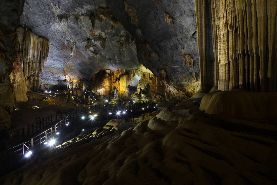 Paradise Cave içi