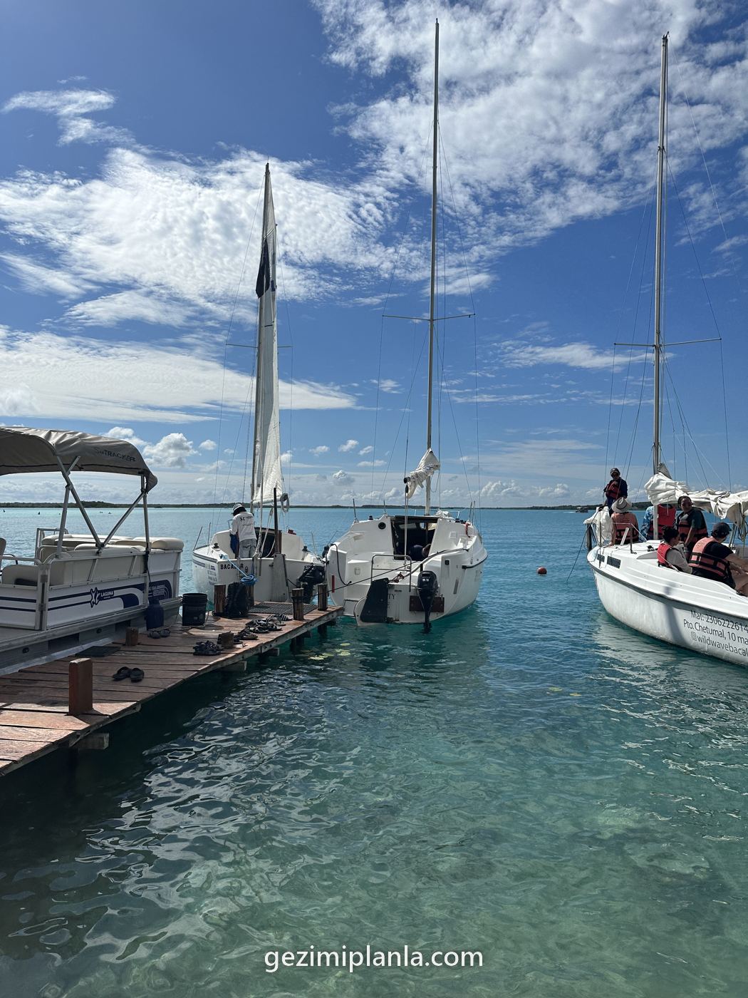 Bacalar'da yelkenliler
